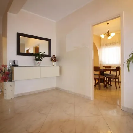 Apartman In Porec/istrien 35377 Poreč