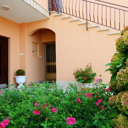 Apartman In Porec/istrien 35377 Poreč